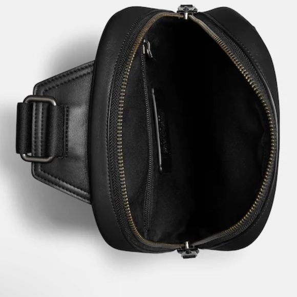 Coach Graham Pack - Picture 4 of 4